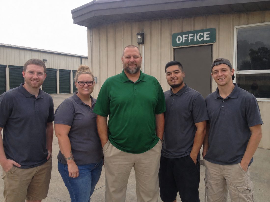 Pest control professionals in Huntsville, AL